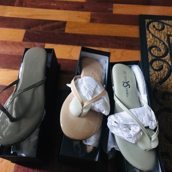 Ladies comfortable slippers  size 9 - Picture 1 of 1